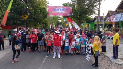 Ratusan Warga Kunden Blora Ikuti Jalan Santai Di puncak Acara HUT ke 77 RI