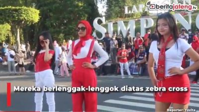 [Video] Fashion Show Serba Merah Putih di Simpanglima Semarang