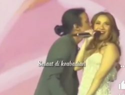 [Video] BCL Dicium Ray Prasetya di Panggung, Penonton Heboh