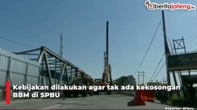 [Video] Pantura Demak Macet, Polisi Kawal Truk BBM