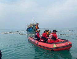 Ombak Besar Sebabkan Kapal Berisi 12 ABK Terbalik di Perairan Larangan, Satu Hilang