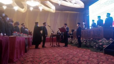 Ketua DPRD Kota Semarang Lantik PAW Subagno Makno Bayu Kusumo