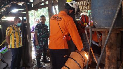 Tim SAR Berhasil Evakuasi Jasad Kakek di Pecangaan Jepara yang Tercebur Sumur