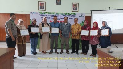 Perhutani Gelontorkan Pinjaman Lunak Ratusan Juta Rupiah Kepada UMKM di Blora