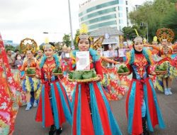 BI Bawa Pesan CBP Rupiah dan QRIS di Semarang Flower Festival 2022
