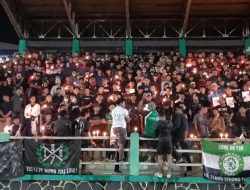 Ratusan Lilin Mewarnai Aksi Solidaritas Suporter Saminista Persikaba Blora