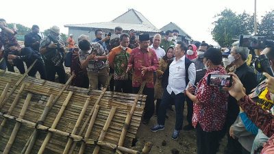 Menteri Bappenas: Rob Demak Sangat Parah, Butuh Kerja Keras dan Cepat Mengatasinya