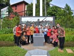 Wujud Konsep Bergerak Bersama, Ita Resmikan Taman Ngaliyan