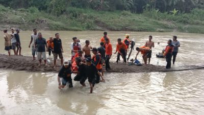 Gegara Mengejar Sendal Hanyut, Bocah 11 Tahun Asal Blora Tewas Tenggelam