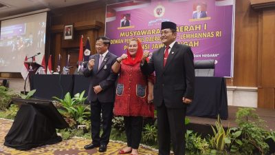 Prof Sri Puryono Resmi Jabat Ketua Ikal Lemhannas Jateng 2022-2027