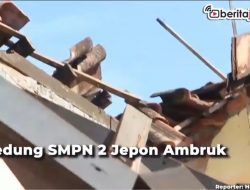 [Video] Gedung SMPN 2 Jepon Blora Ambruk