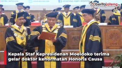 [Video] Moeldoko Terima Gelar Doktor HC dari Unnes