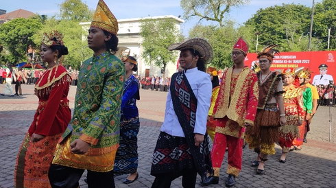 baju adat siswa | Sewa Baju Adat Semarang