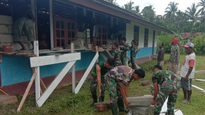 Satgas Yonif 405/SK Wujudkan Toleransi Beragama Melalui Renovasi Gereja