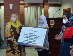 1.583 Buruh Pabrik Rokok di Semarang Terima Bantuan Langsung Tunai