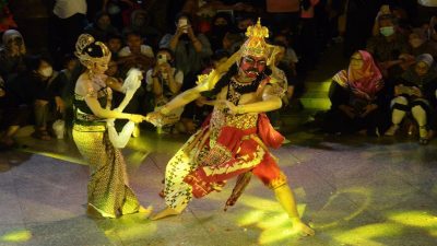 Pemkot Semarang Sosialisasi Manfaat Hasil Cukai Lewat Wayang Orang 
