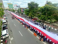Kirab Merah Putih di Semarang, Habib Luthfi Ajak Masyarakat Jaga Persatuan NKRI