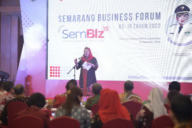 Plt Walikota Semarang Hevearita Gunaryanti Rahayu saat memberikan sambutan.