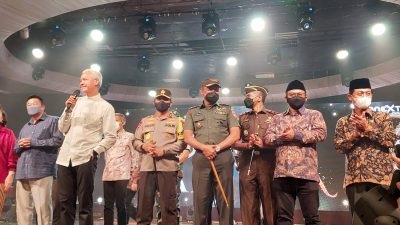 Stafsus Haturkan Salam Menag pada Umat Kristiani di Gereja Semarang