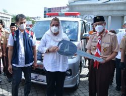 Pramuka Kwarcab Semarang Dapat Hibah Ambulance dari Waskita Karya