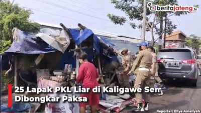 [Video] 25 Lapak PKL Liar di Kaligawe Semarang Dibongkar Paksa