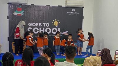 Meriahnya Santika Goes To School di Pekalongan