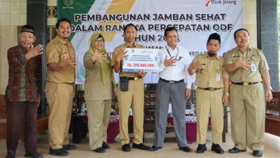 Bank Jateng Banjarnegara Serahkan Bantuan Rp 200 Juta Dukung Program Jamban Sehat