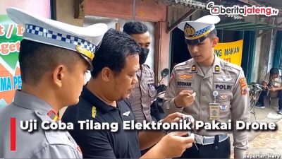 [Video] Uji Coba Tilang Elektronik Pakai Drone