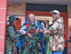 Prajurit Diponegoro Beraksi Bantu Korban Banjir di Semarang