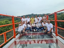Sarpras Jembatan Kaca Tinjomoyo