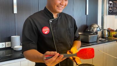 Tips Memilih Wajan Teflon yang Baik dari Chef Hotel Santika Pekalongan