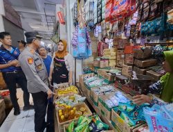Polsek Mranggen Cek Stok Minyak Goreng Bersubsidi Jelang Ramadhan di Pasar Tradisional