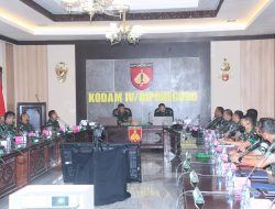 Pangdam IV/Diponegoro Pimpin Taklimat Awal Audit Kinerja Komando Satuan TNI Jateng dan DIY