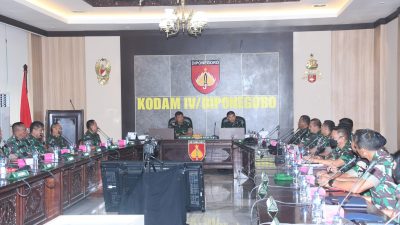 Pangdam IV/Diponegoro Pimpin Taklimat Awal Audit Kinerja Komando Satuan TNI Jateng dan DIY