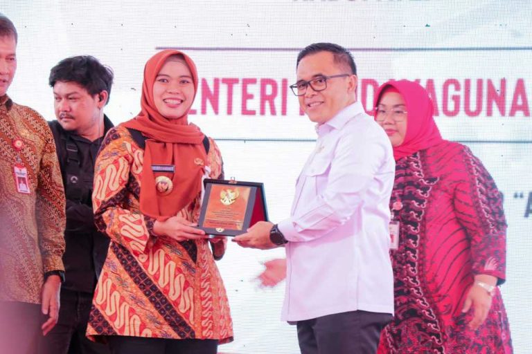 Bupati Demak Hadiri Peresmian Tujuh Mall Pelayanan Publik