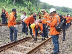KAI Daop 4 Cek Lintasan Kereta Api Jamin Keselamatan Penumpang