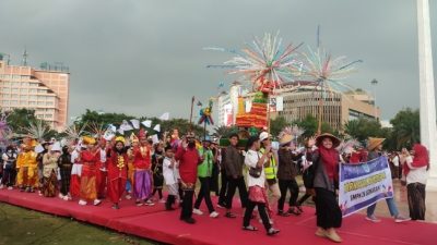 6.400 Pelajar Ikuti Karnaval Dugderan di Simpang Lima Semarang