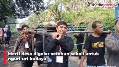 [Video] Merti Desa Langensari, Warga Arak Hasil Bumi