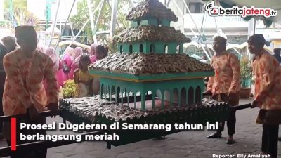 [Video] Dugderan Semarang, 10.000 Roti Ganjel Rel Dibagikan ke Masyarakat