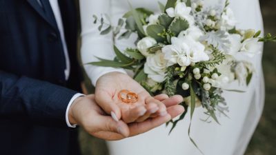 Pasangan di Wonogiri Menikah Beda 33 Tahun Viral, Mantu Lebih Tua dari Mertua