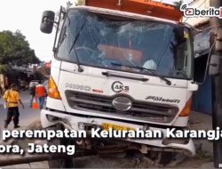 [Video] Rem Blong, Truk Muat Pasir Tabrak Lampu Merah