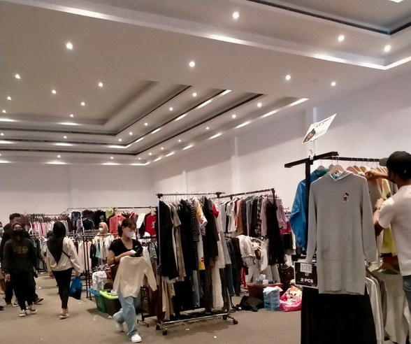 impor pakaian bekas | thrift shop semarang