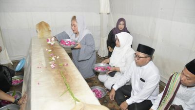 Ziarah ke Makam Sunan Bayat, Mbak Ita Minta Generasi Bangsa Selalu Ingat Sejarah