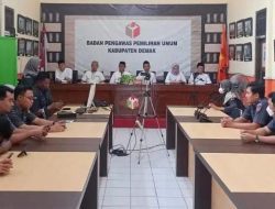 Lewat ‘Posonan’ Cara Bawaslu Demak Edukasi Politik Kepada Masyarakat