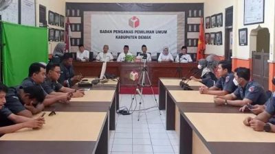 Lewat ‘Posonan’ Cara Bawaslu Demak Edukasi Politik Kepada Masyarakat