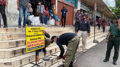 Sebabkan Kemacetan, Disdag Larang Pedagang Berjualan di Tepi Jalan Ki Narto Sabdo