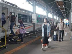 Update Tiket Kereta Api Masa Mudik Lebaran, 33 Persen Terjual di Daop 4