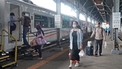 Update Tiket Kereta Api Masa Mudik Lebaran, 33 Persen Terjual di Daop 4