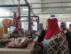 Ramaikan Pasar Johar, Mbak Ita Ajak ASN Belanja usai THR Cair
