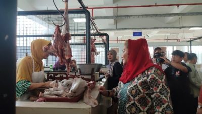 Ramaikan Pasar Johar, Mbak Ita Ajak ASN Belanja usai THR Cair